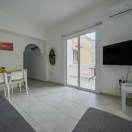 Of Comfort Mackenzie Apartament Larnaca
